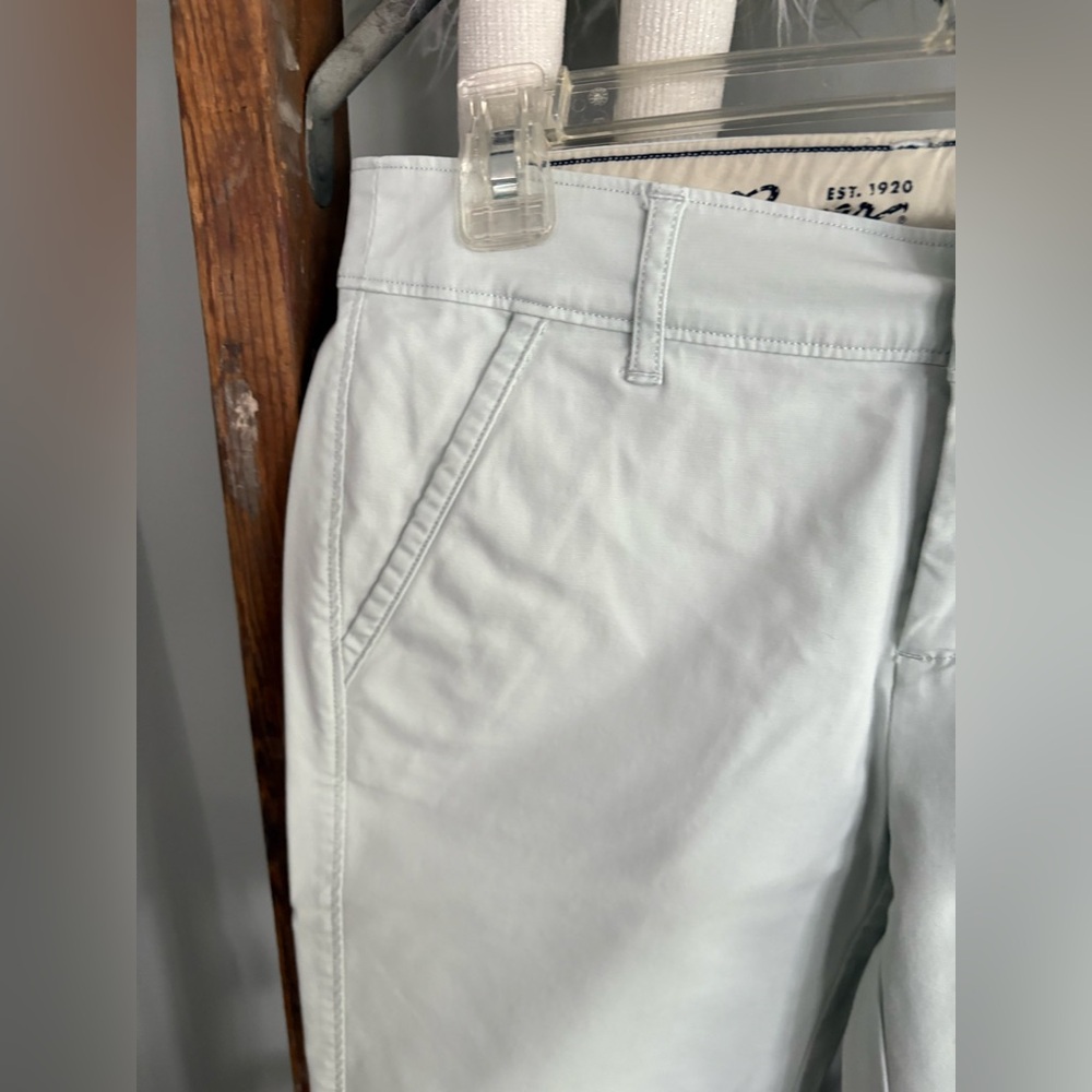 Women’s Light tan Shorts size 4 from Eddie Bauer - Picture 3 of 8